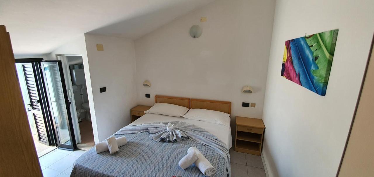רימיני Hotel Vela Azzurra מראה חיצוני תמונה