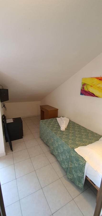 רימיני Hotel Vela Azzurra מראה חיצוני תמונה