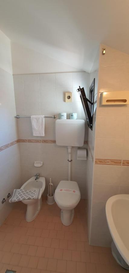 רימיני Hotel Vela Azzurra מראה חיצוני תמונה