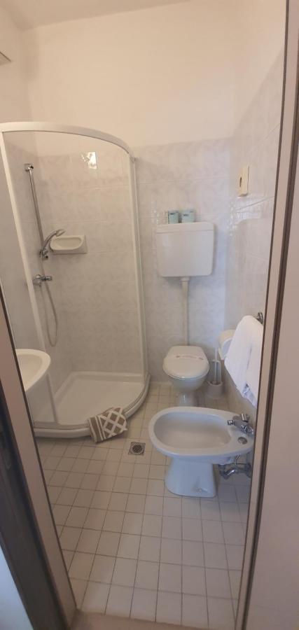 רימיני Hotel Vela Azzurra מראה חיצוני תמונה