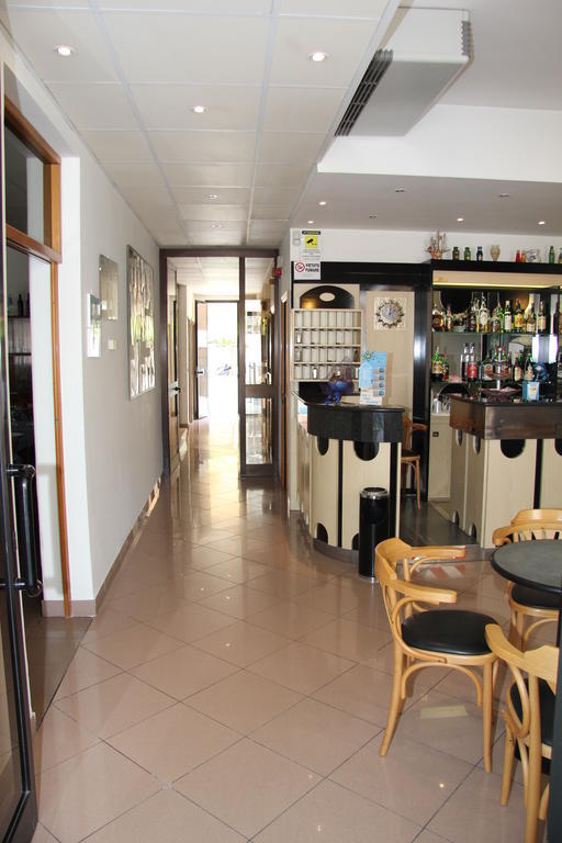 רימיני Hotel Vela Azzurra מראה חיצוני תמונה