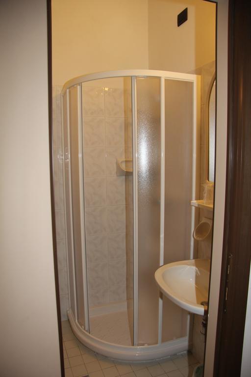רימיני Hotel Vela Azzurra מראה חיצוני תמונה